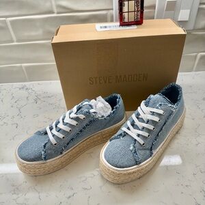 Steve Madden Women Blue Denim Sneakers